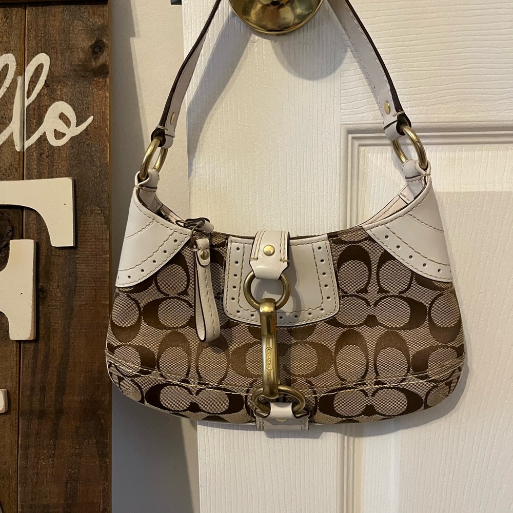 Coach Tan and Cream Shoulder Bag - Picture 2 of 4
